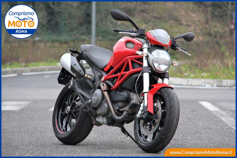 Ducati Monster 696